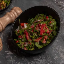 سلطة الجرجير